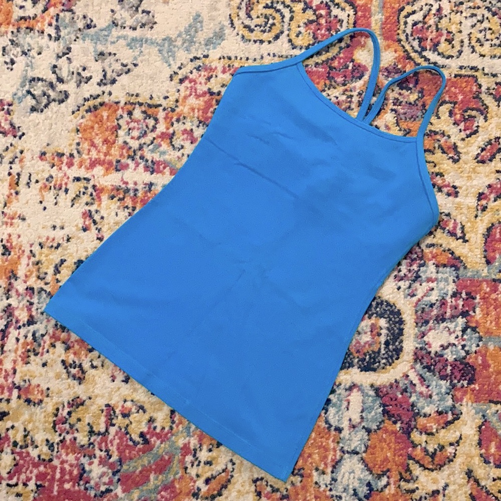 Lululemon turquoise Power Y tank in size 4